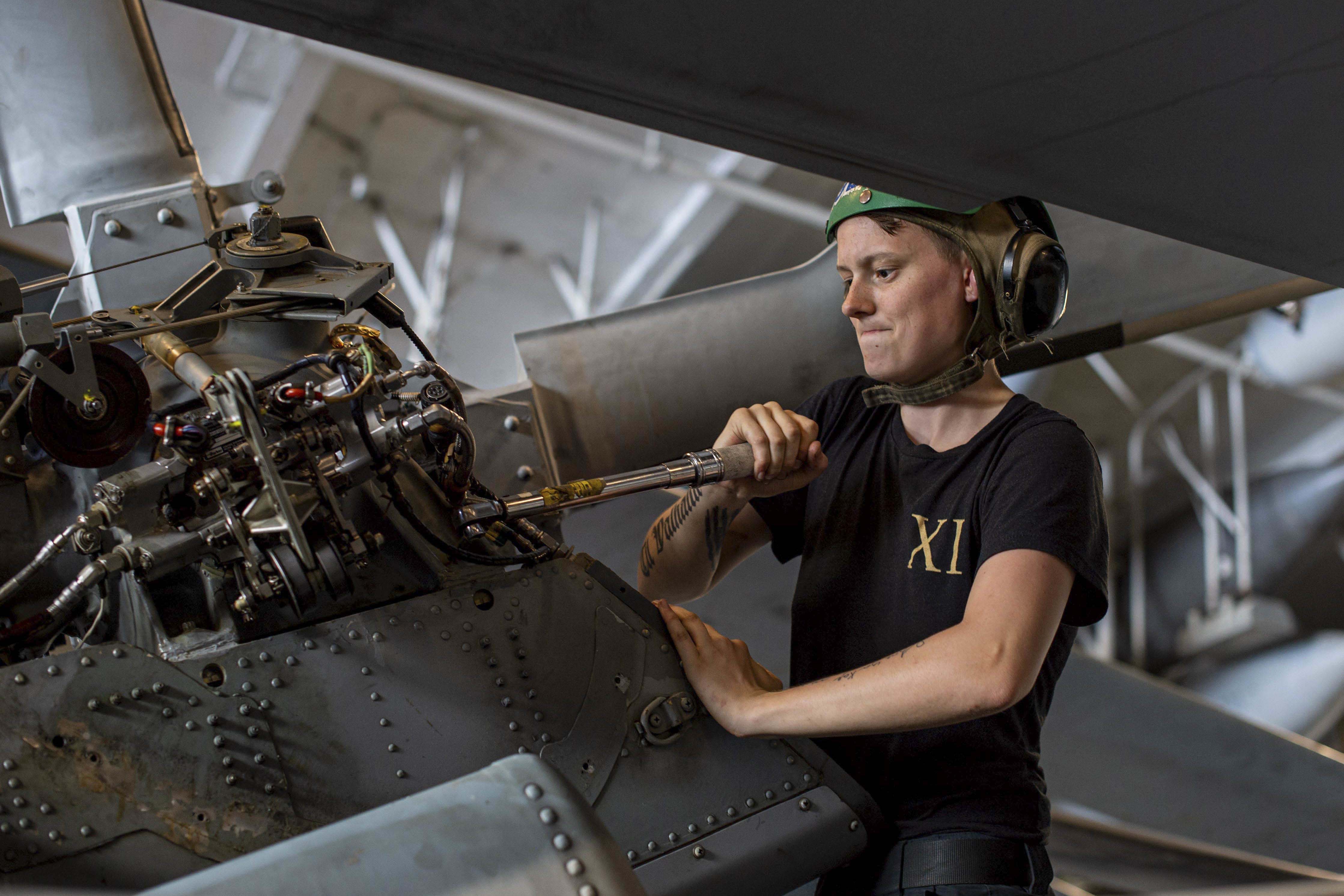 Helicopter Maintenance Challenges: How AI Chatbots Solve Common Issues